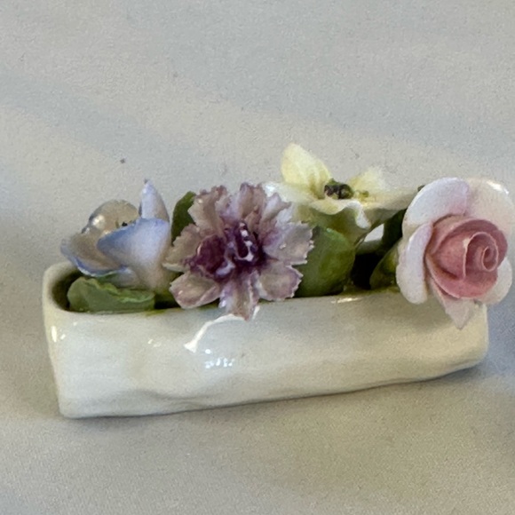 CoalPort Bone China of England Miniature Floral Boutique - set of 2 - Picture 9 of 15